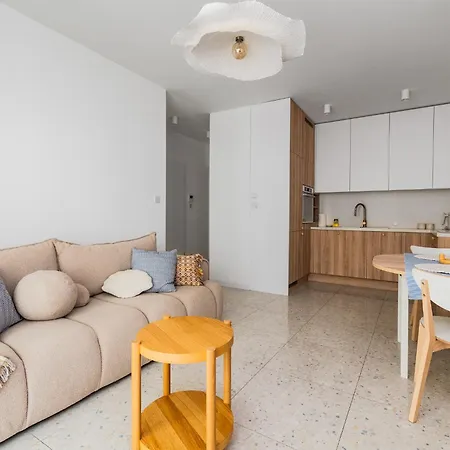 Letnicka Offline By Grand