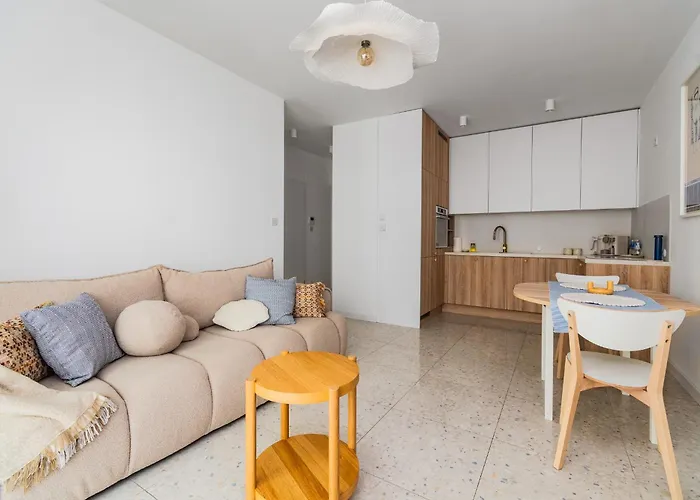 Letnicka Offline By Grand